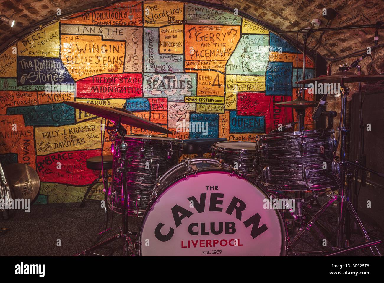 Cavern club beatles hi-res stock photography and images - Alamy