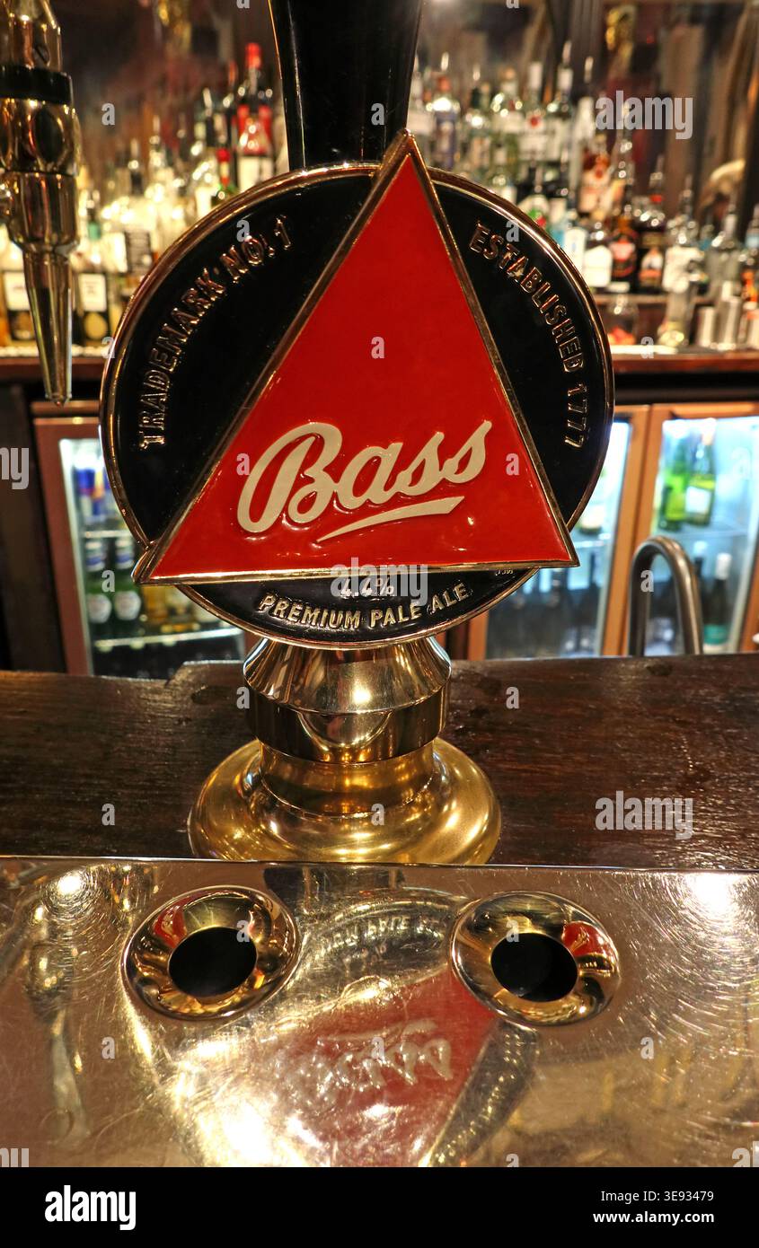 Bass ale hi-res stock photography and images - Alamy