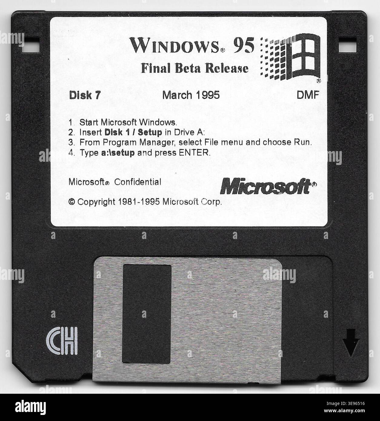 Windows 95 software hi-res stock photography and images - Alamy