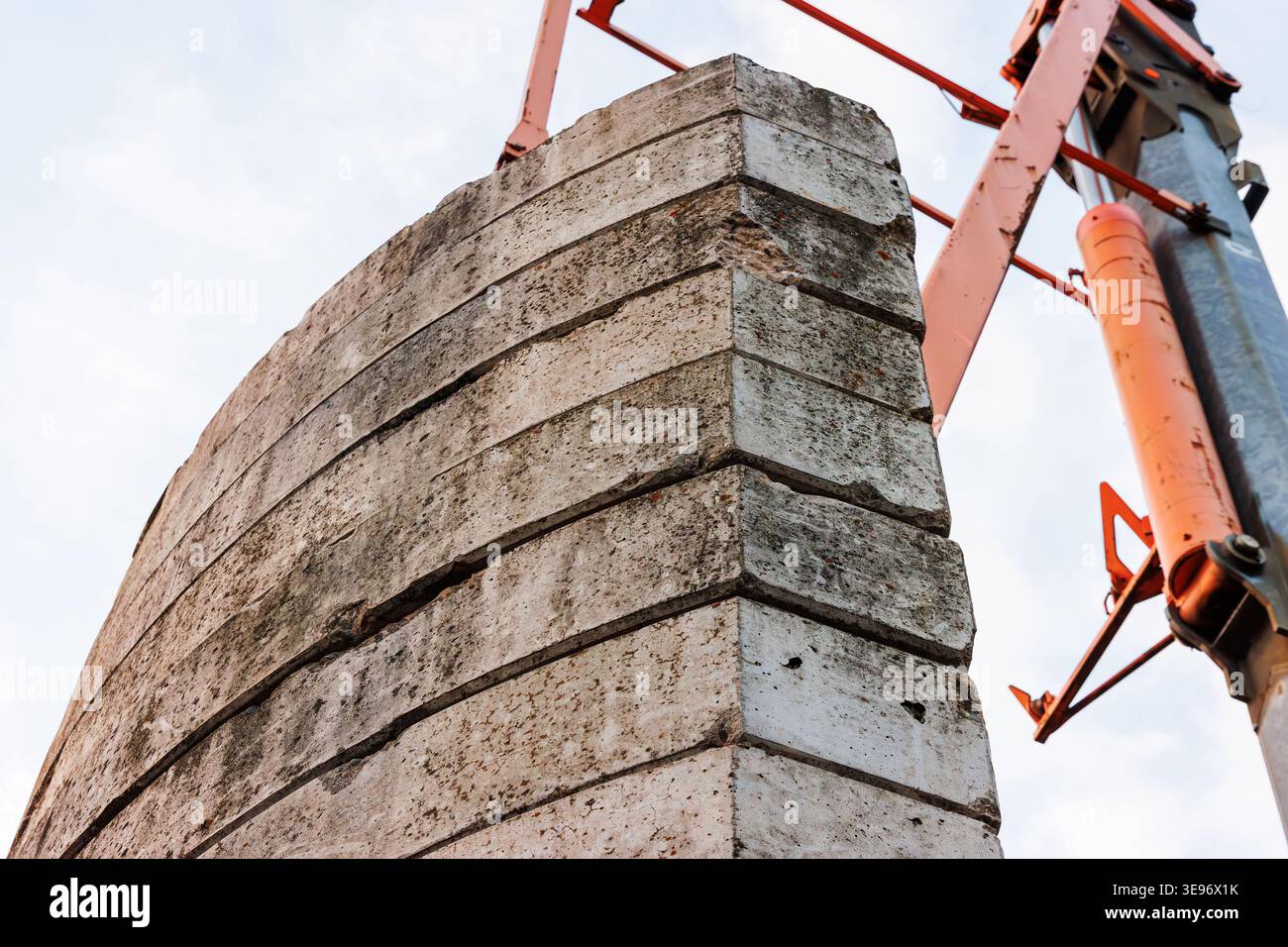 Precast concrete blocks hi-res stock photography and images - Alamy