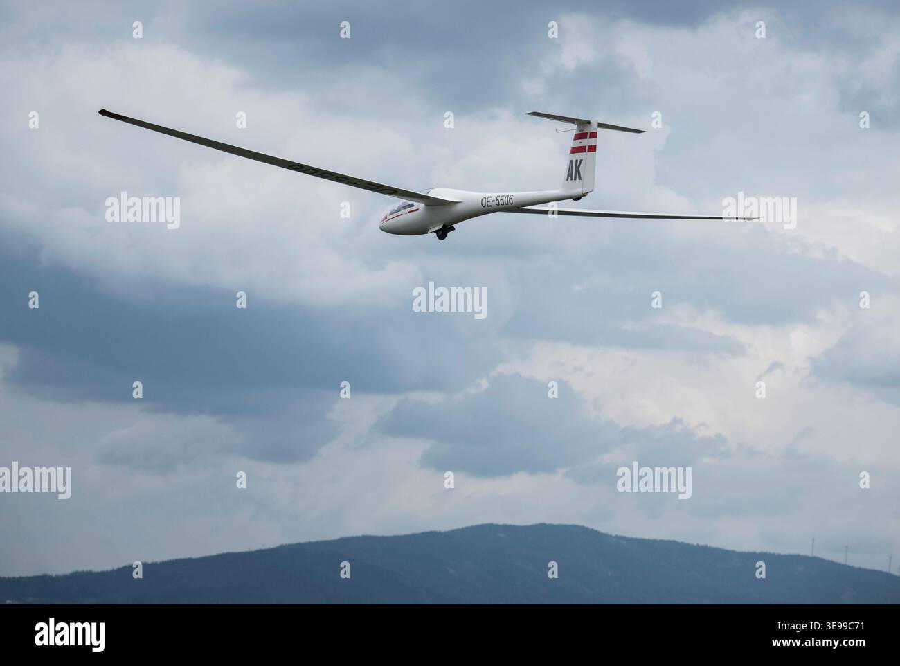 flying with an glider without motor on air flying with an gliderin the ...