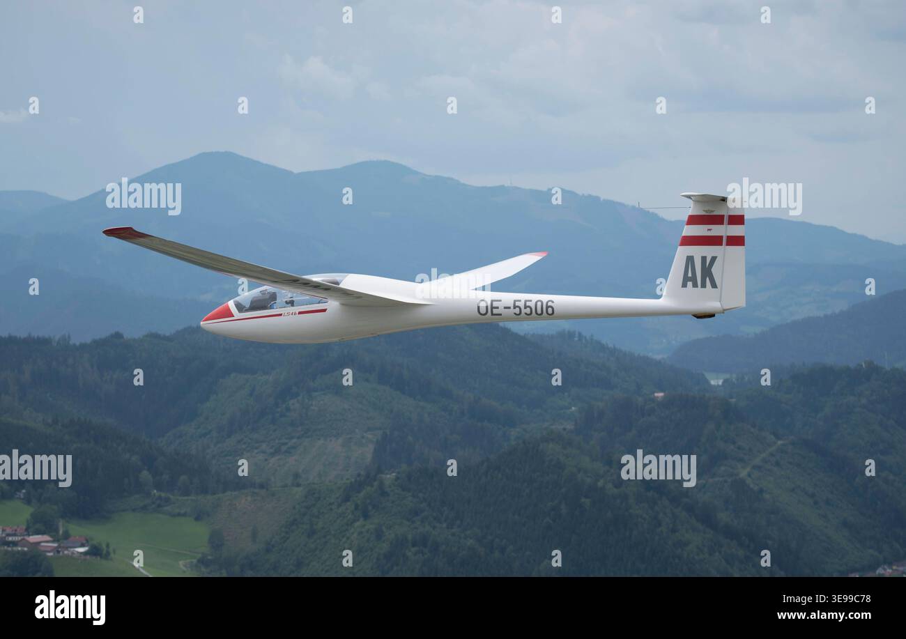flying with an glider without motor on air flying with an gliderin the ...