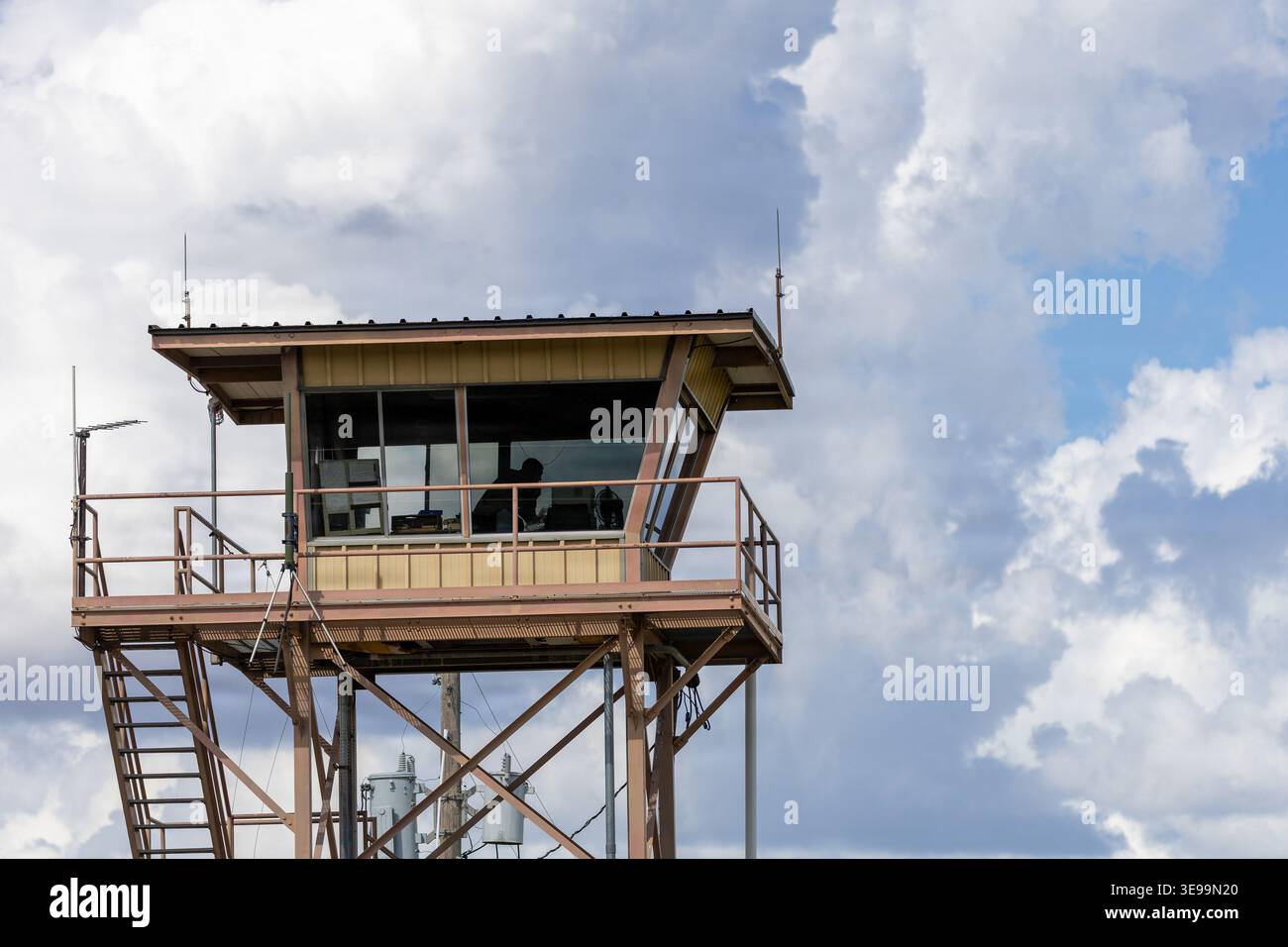 451st expeditionary sustainment command hi-res stock photography and ...