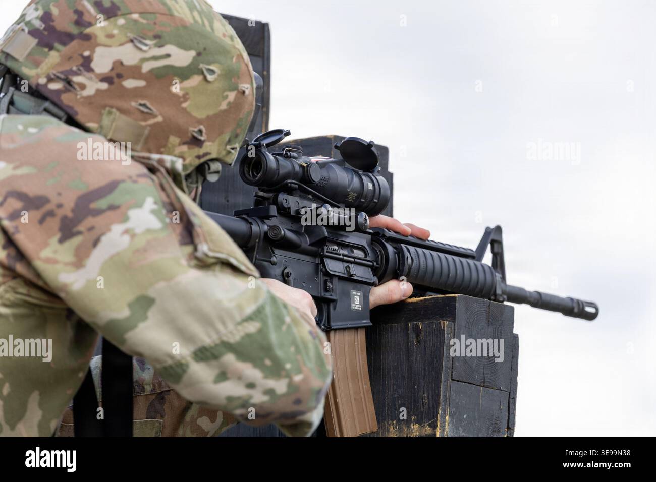 451st expeditionary sustainment command hi-res stock photography and ...