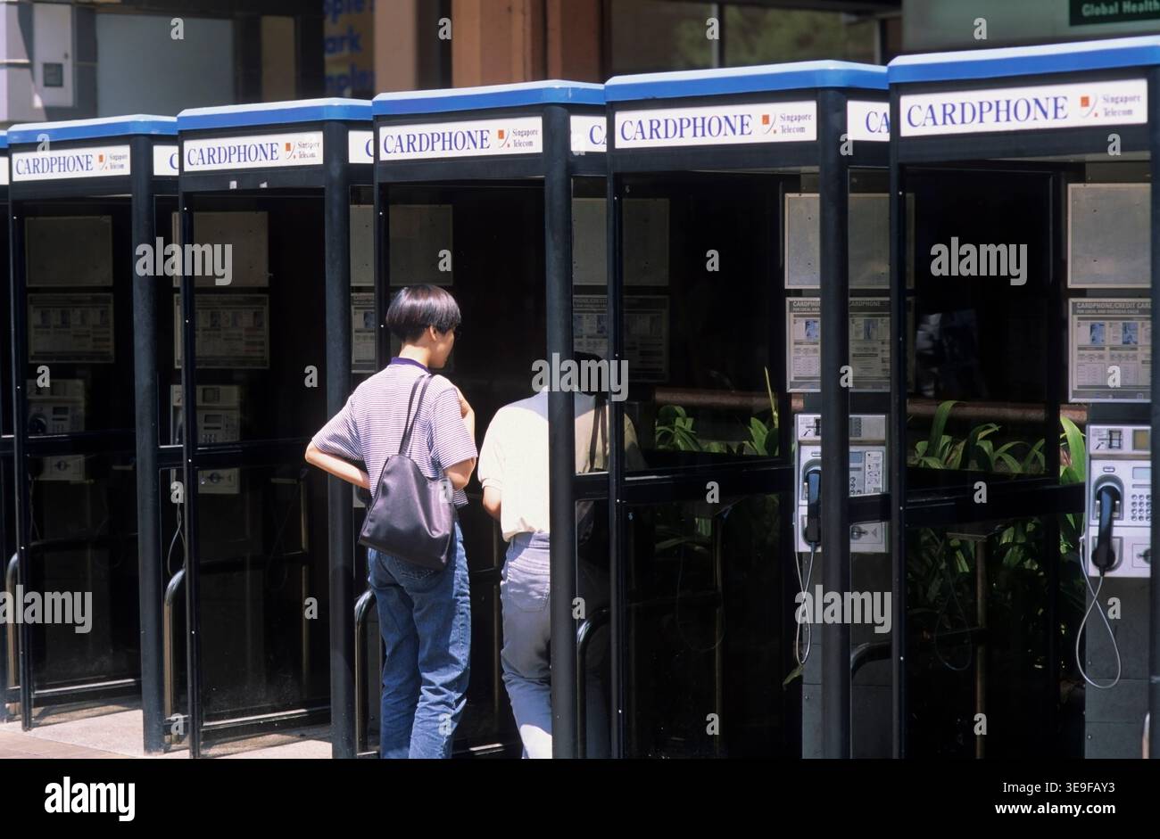 Vintage telephone man hi-res stock photography and images - Alamy