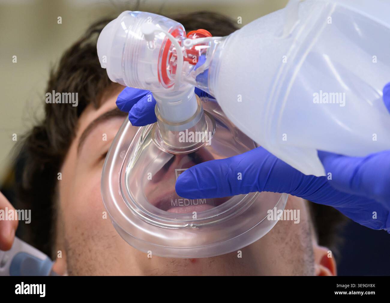 ILLUSTRATION - 09 April 2026, Saxony, Chemnitz: As part of a ...