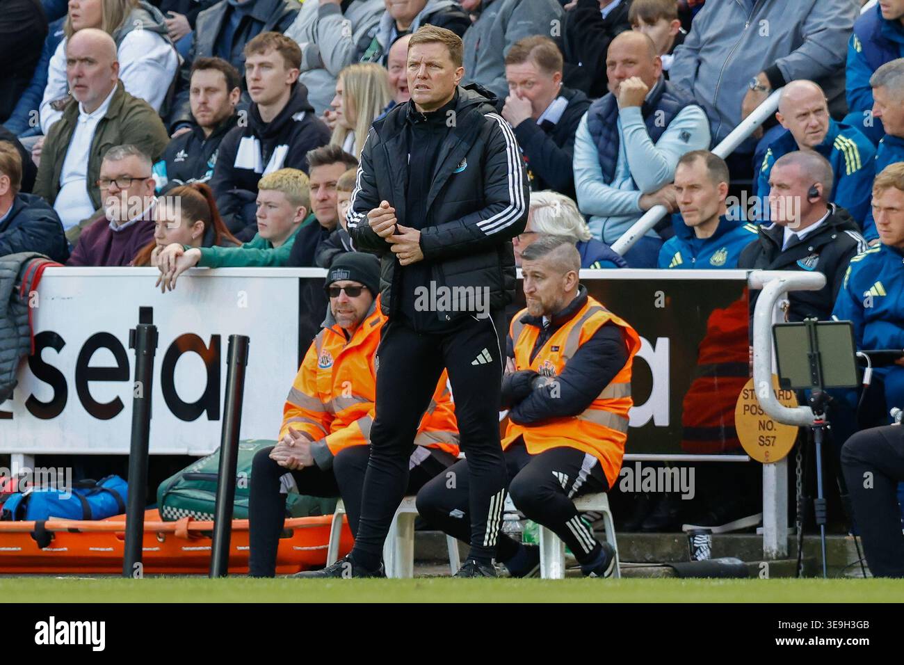 newcastle-united-manager-eddie-howe-watches-on-from-the-side-line