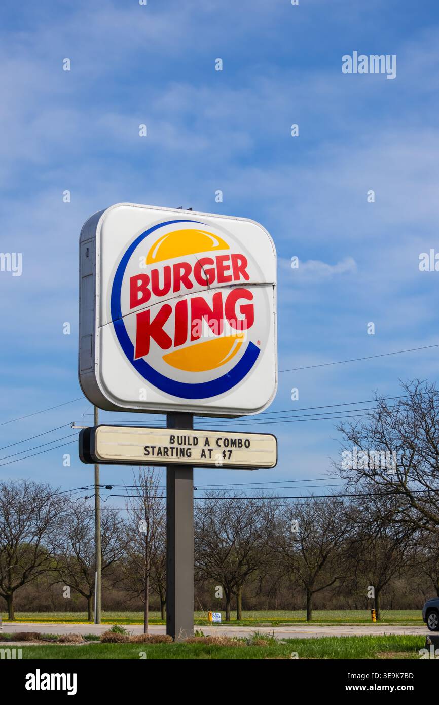 Burger king advertising hi-res stock photography and images - Page