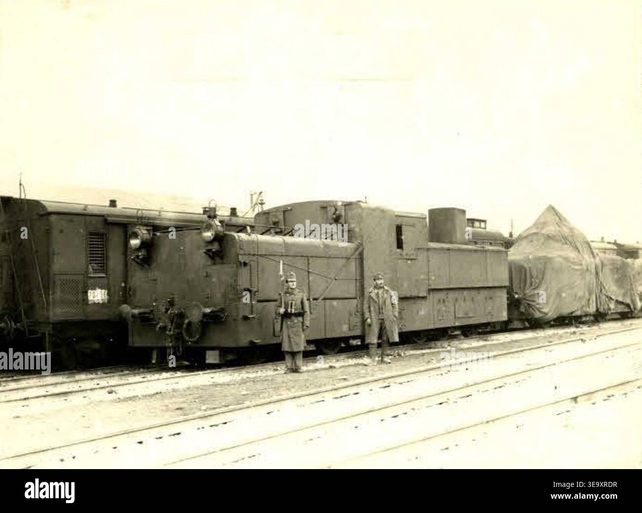Armored train wwi hi-res stock photography and images - Alamy