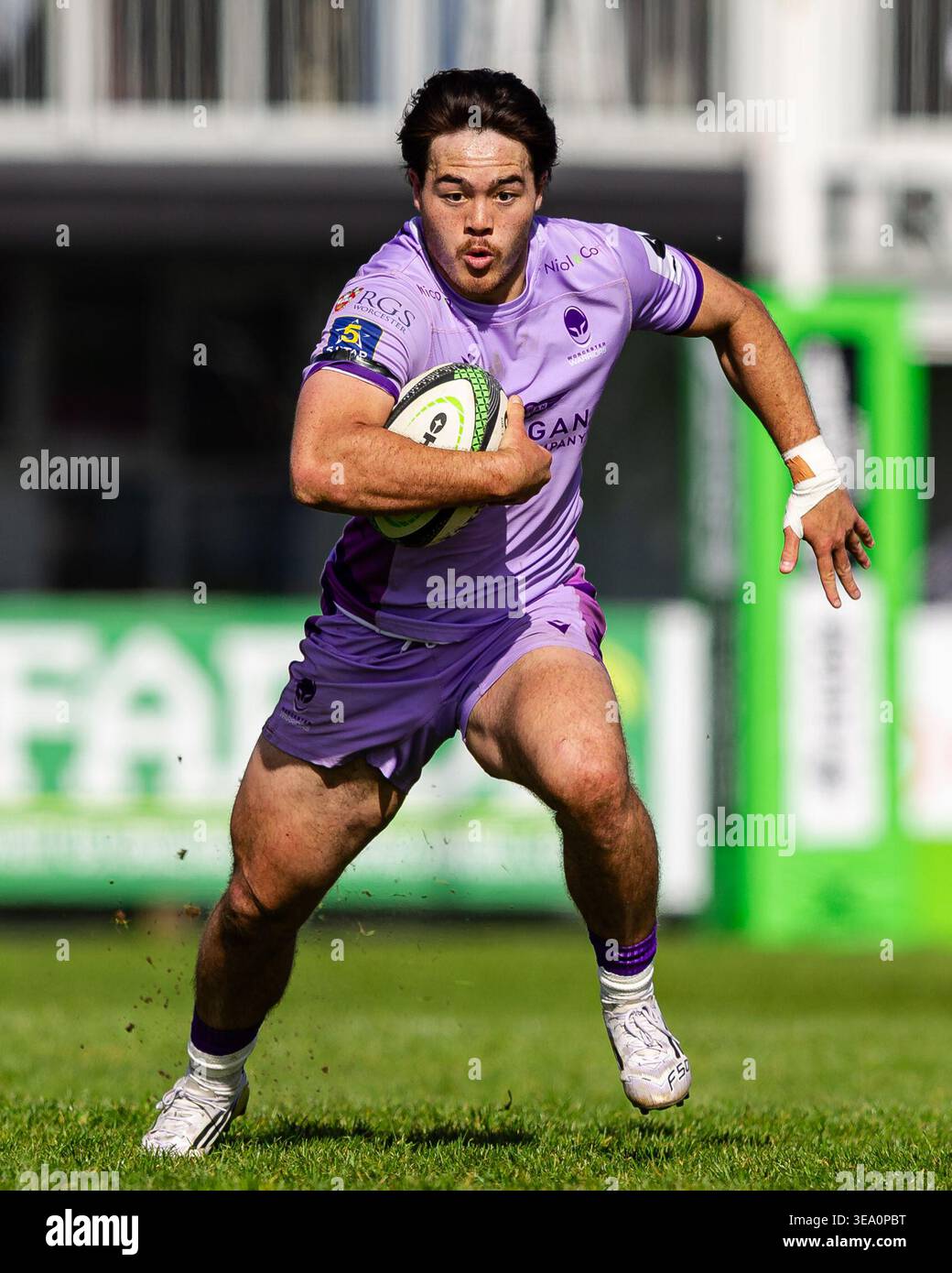 Thame, England, 18 April 2026 Roma Zheng of Worcester Warriors during ...