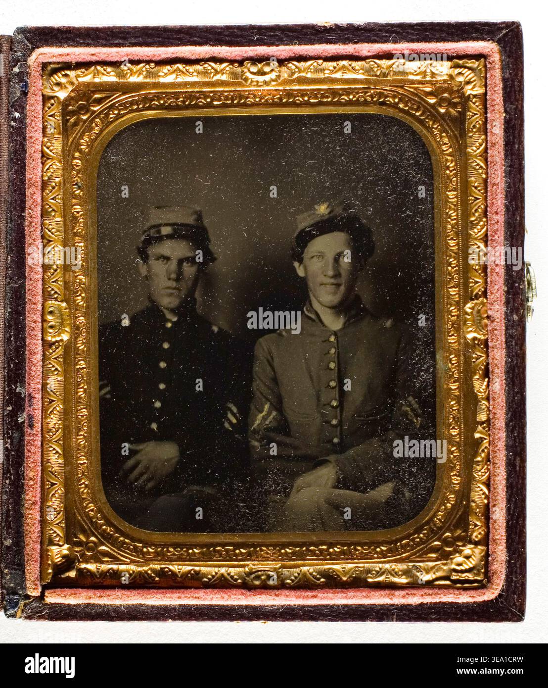 Regimental dress uniform uniforms hi-res stock photography and images ...