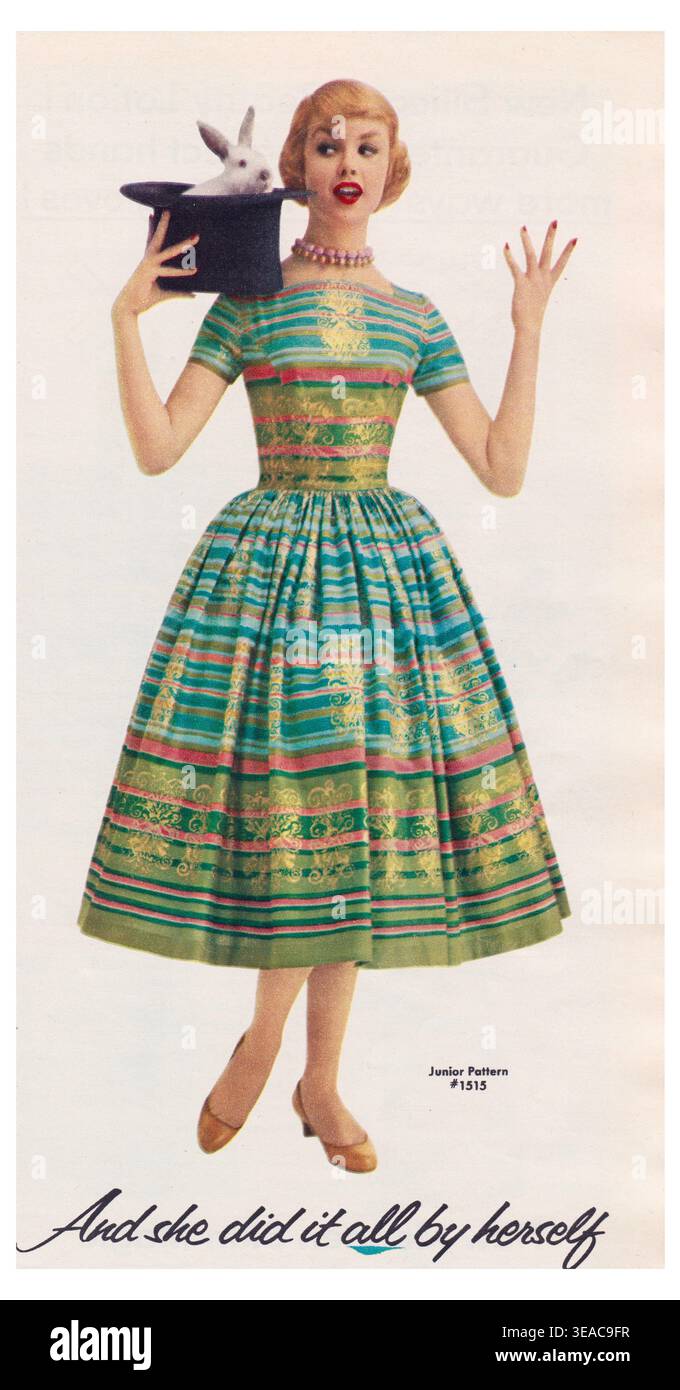 1950s fashion models hi-res stock photography and images - Page 3
