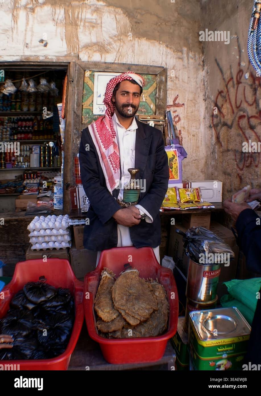 semah tobacco Tobacco selling hi-res stock photography and images