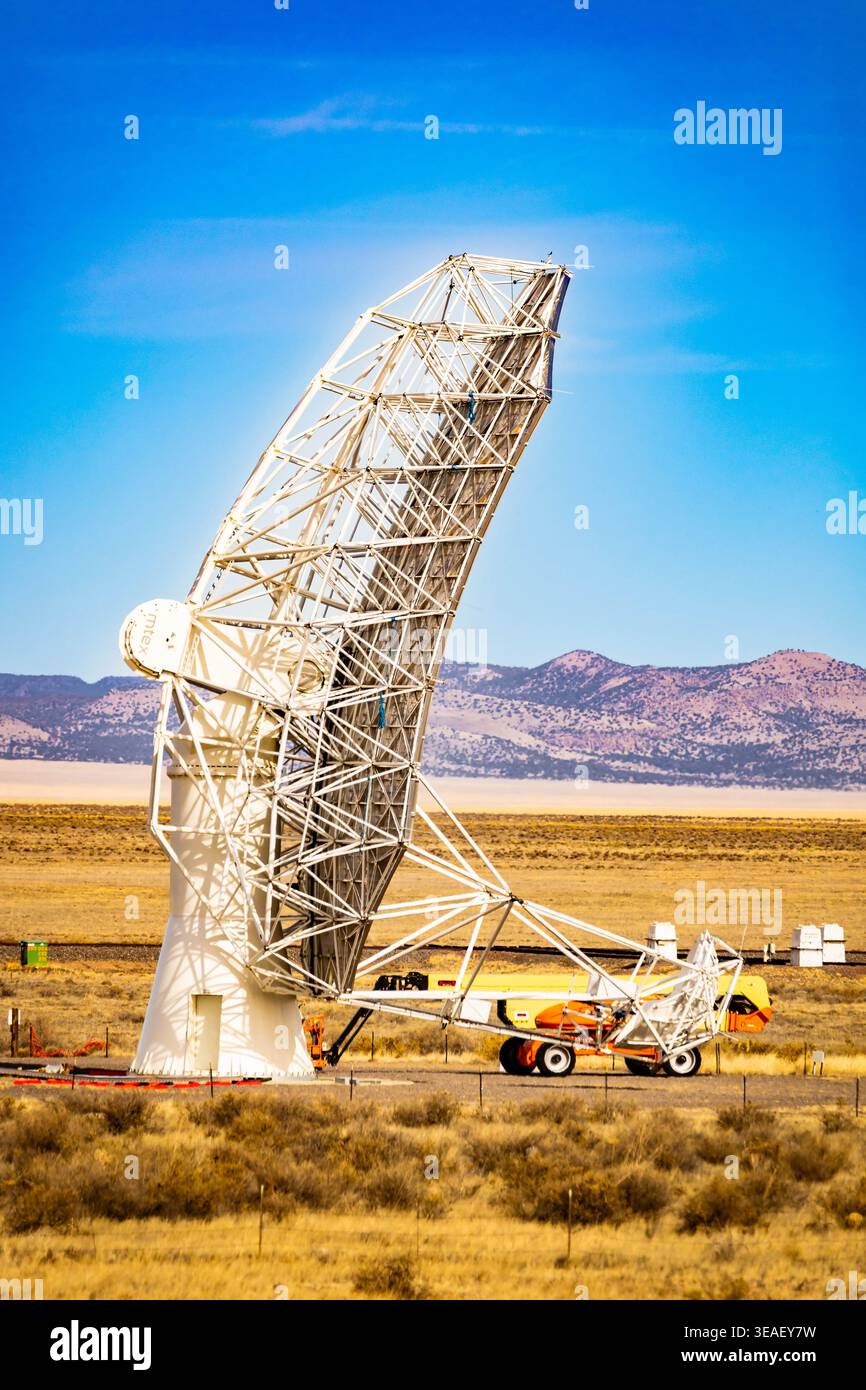 Prototype antenna for the Next Generation Very Large Array displayed at ...