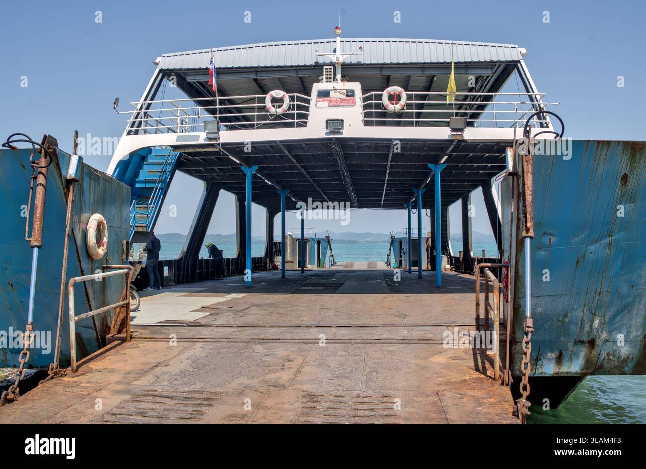 Ferry Closing Ramp Ramp car ferry ramp hi-res stock photography and images - Alamy