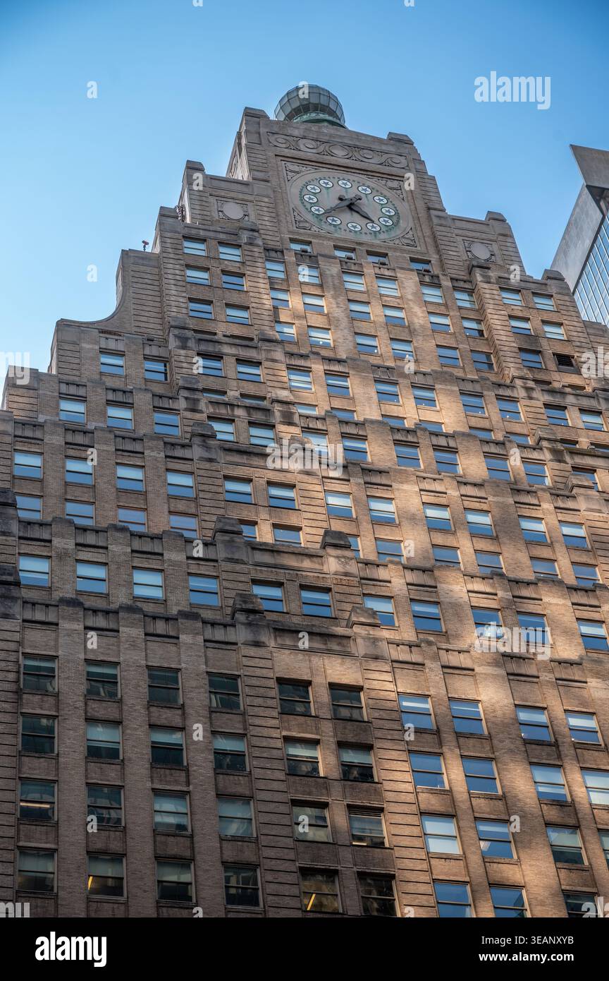 Times square clock paramount building hi-res stock photography and ...