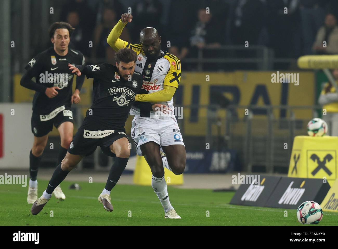 Narrow Defeat in Graz: Sturm Graz vs. LASK Match Review - News Directory 3
