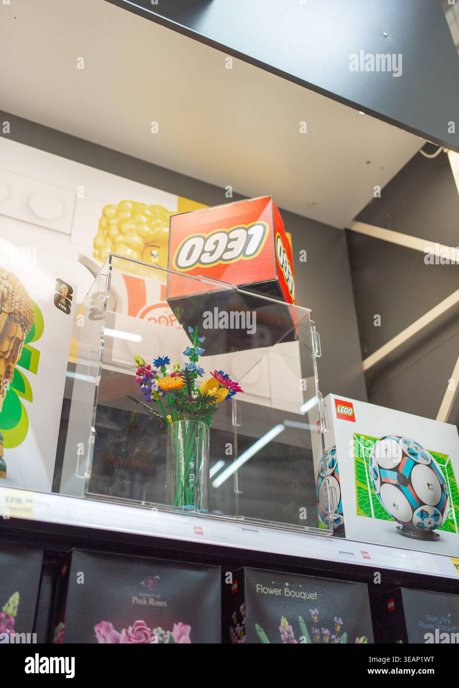 Toy store toys hi-res stock photography and images - Alamy Toy store toys hi-res stock photography and images - Alamy