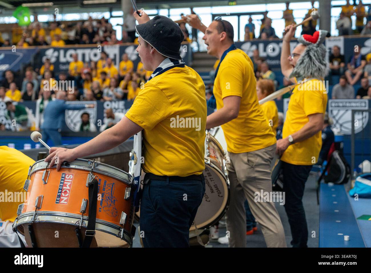 Fans [supporters] of Syntainics MBC GER, Syntainics MBC vs. CSO ...