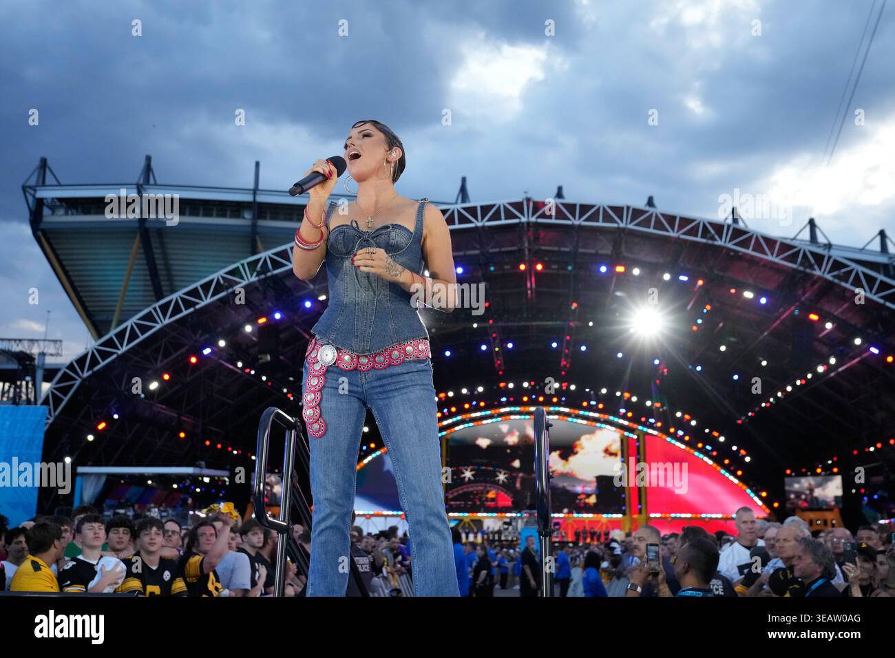 KELS Sings The National Anthem Before The First Round Of The NFL Kels Sings The National Anthem Before The First Round Of The Nfl Football Draft Thursday April 23 2026 In Pittsburgh Ap Photosue Ogrocki 3EAW0AG 
