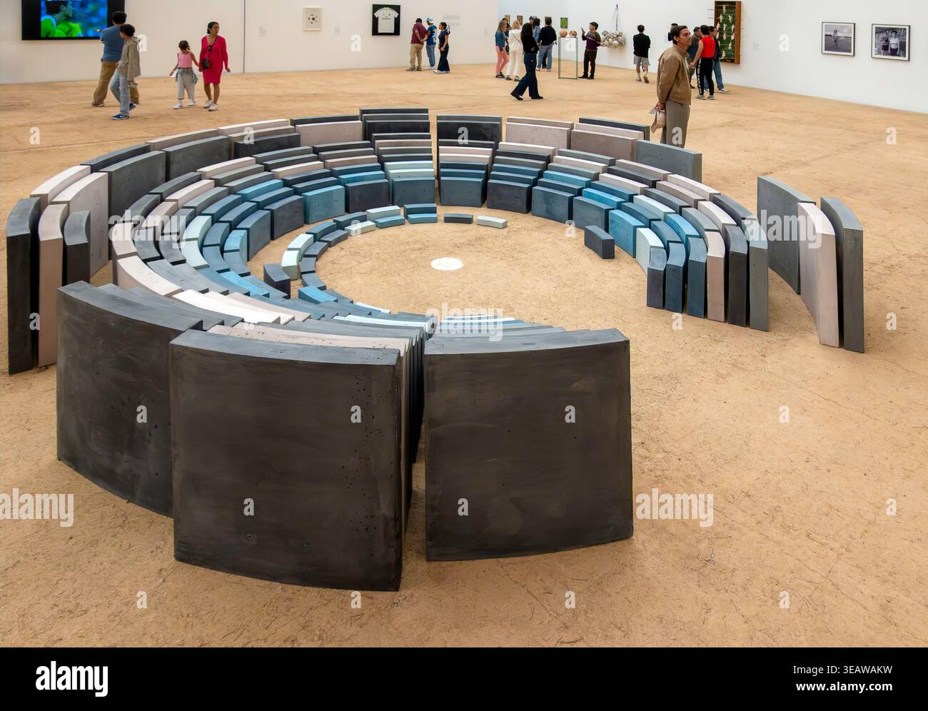 Coliseum: Diagram of Time (Coliseo: Diagrama del tiempo) (2017) art ...