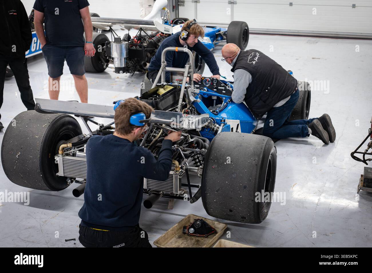 F1 car setup hi-res stock photography and images - Alamy