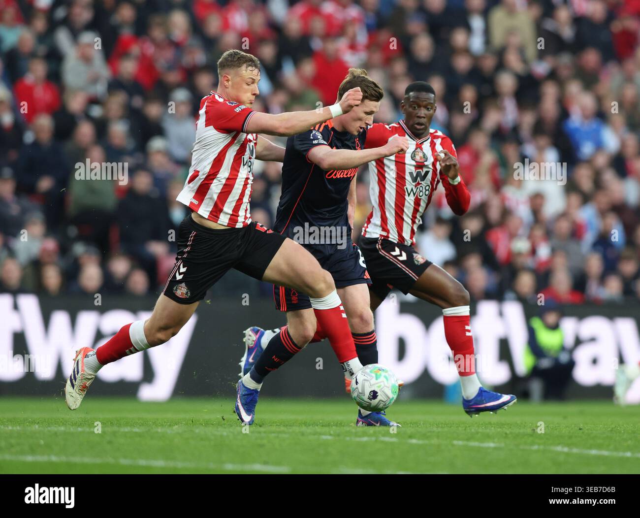 Sunderland, England, 24th April 2026. Dan Ballard (L) of Sunderland in ...