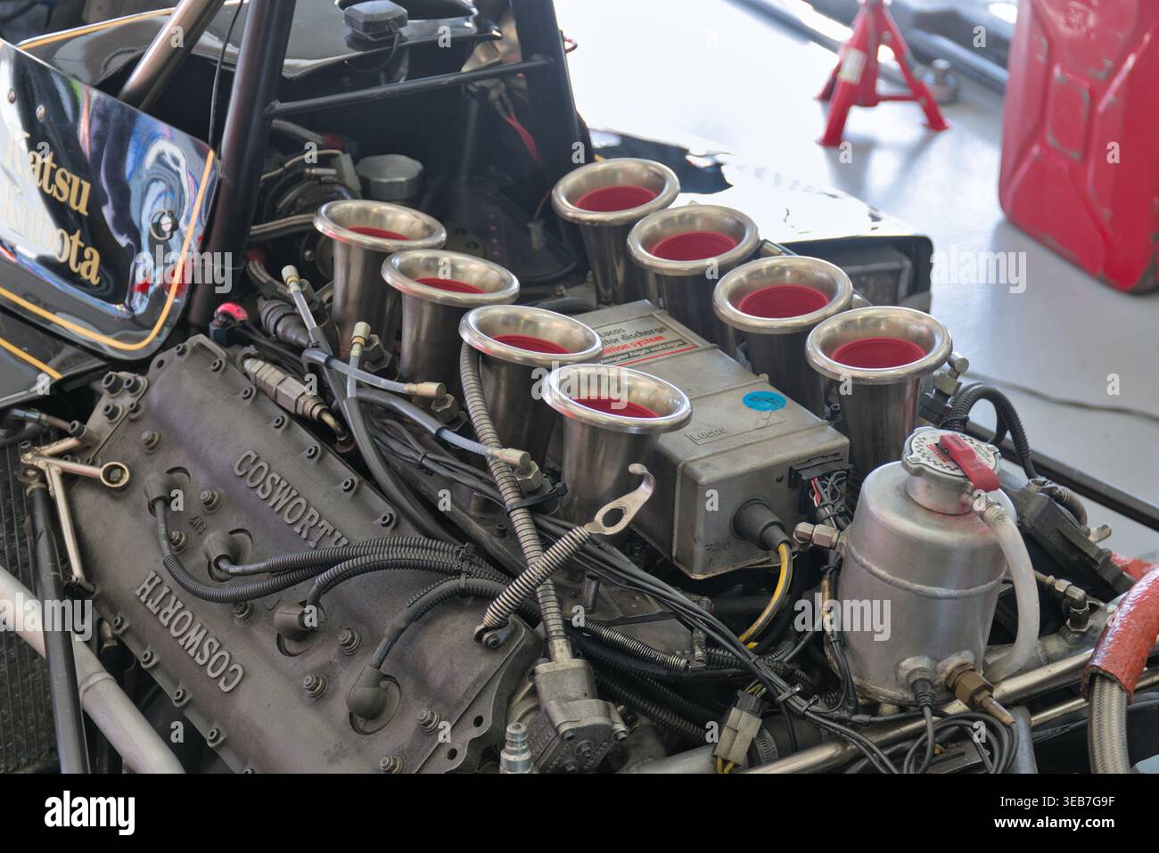 Lotus cosworth 72 hi-res stock photography and images - Alamy