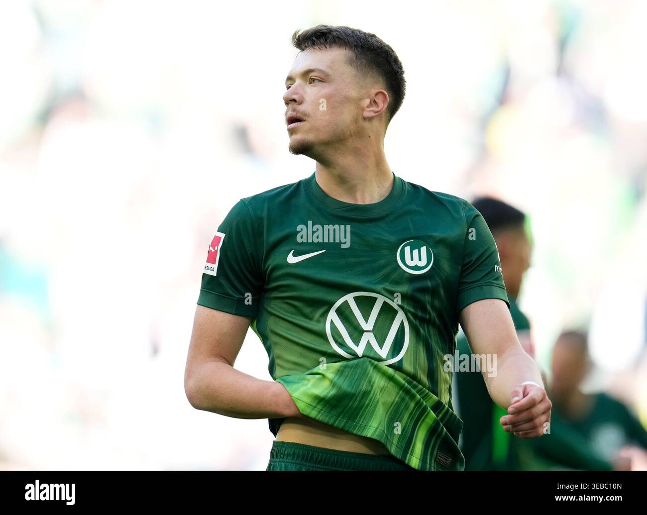 Wolfsburg, Ger. 25th Apr, 2026. Dzenan Pejcinovic (VfL Wolfsburg 