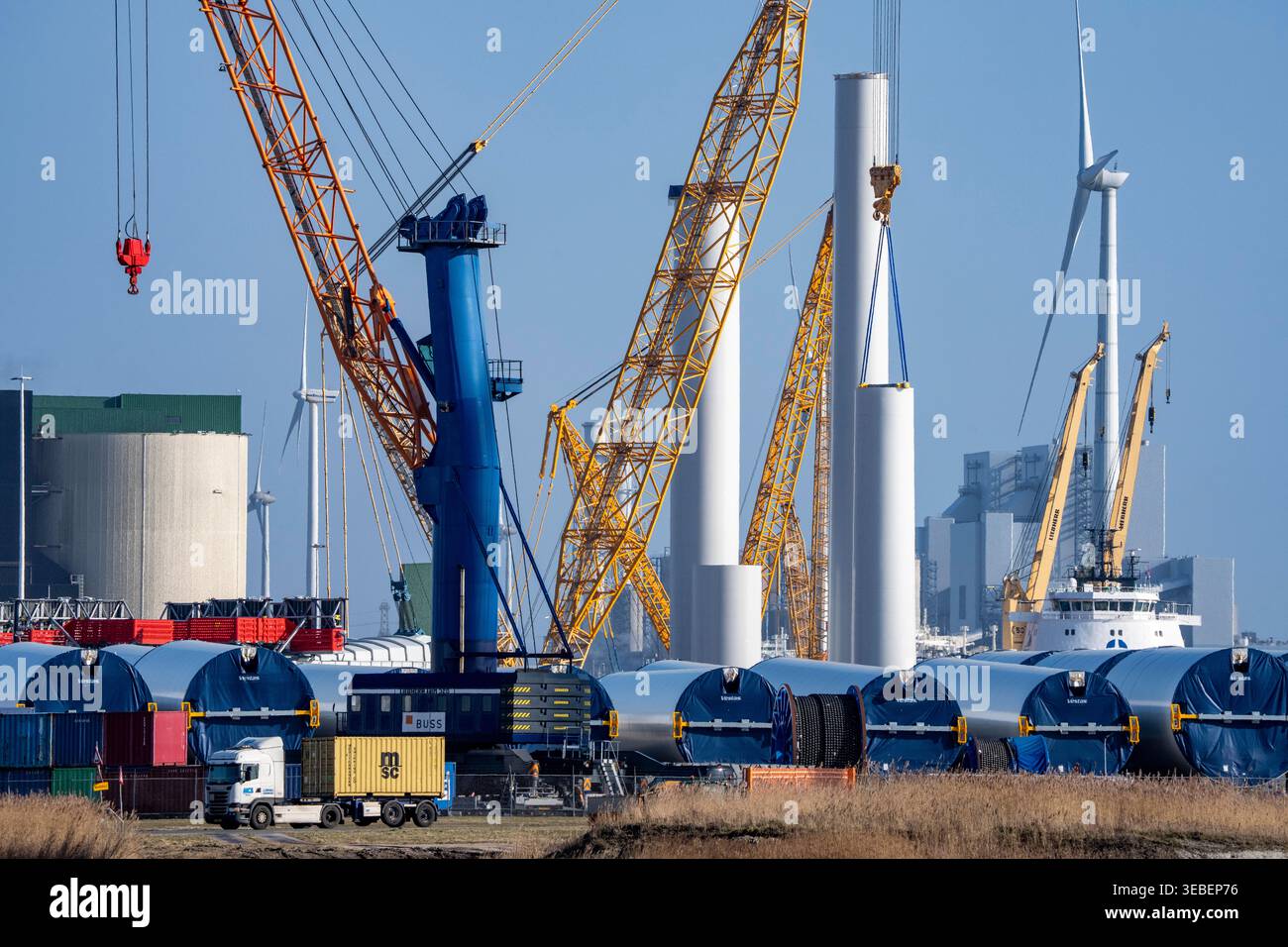 Offshore Rotor Sign The seaport of Eemshaven, Julianahaven basin: this is where the ...