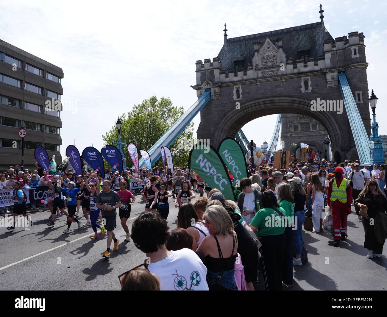 Runners on Tower Bridge during the 2026 TCS London Marathon. Picture ...