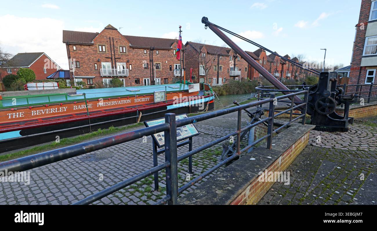 Beverley Beck crane and preserved Syntan barge at Crane Hill Wharf, home of Beverley Barge Preservation Society. Stock Photo