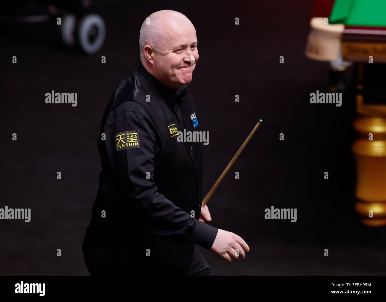 sheffield-england-26th-april-2026-john-higgins-walks-out-ahead-of