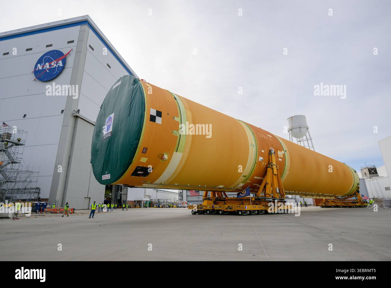 Nasa Rascal 2027 NASA moved the core stage, or the largest section, of the SLS (Space ...