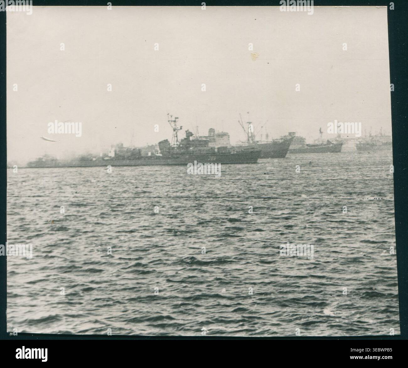 1970s navy ships hi-res stock photography and images - Alamy