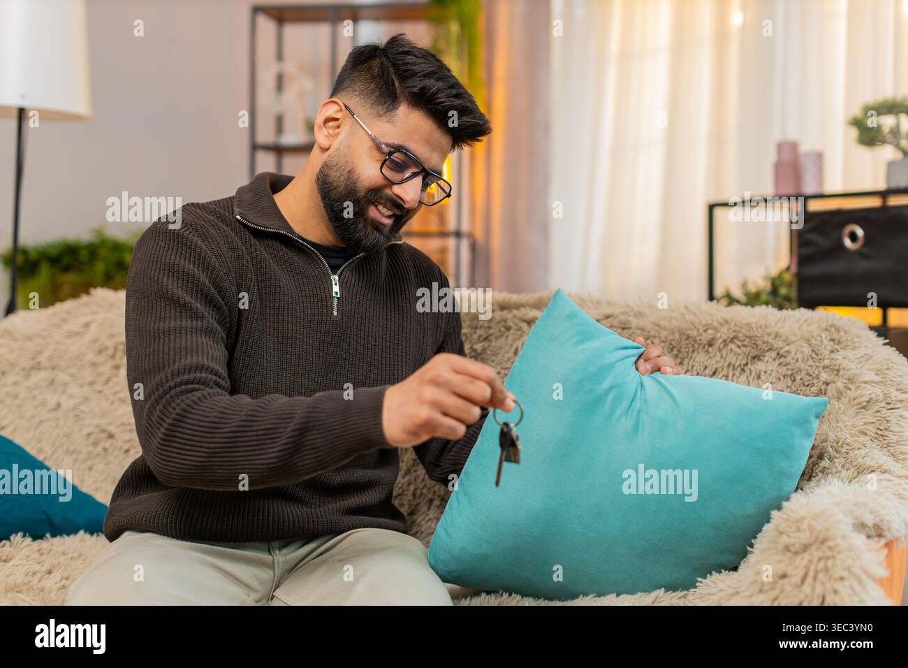 Frantically search hi-res stock photography and images - Alamy