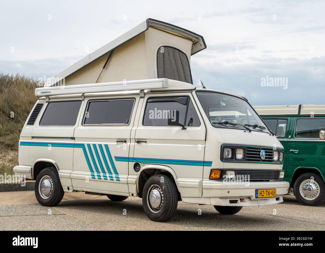 Volkswagen t3 camper hi-res stock photography and images - Alamy