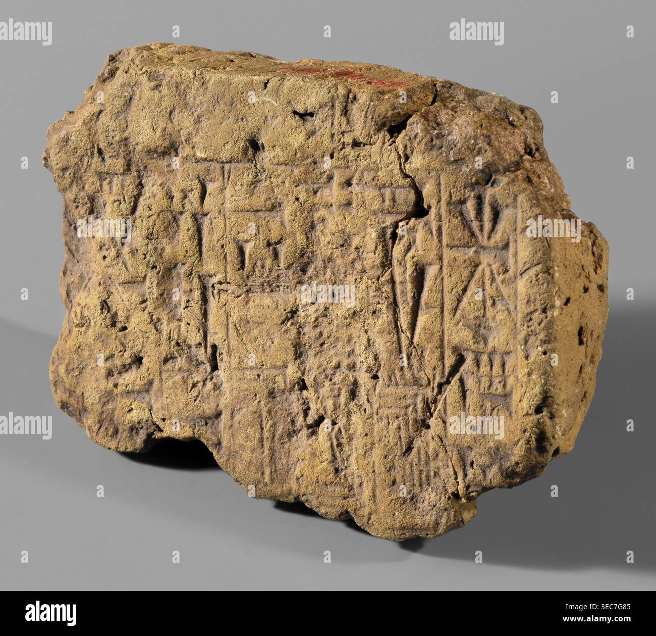 Big Cuneiform Inscriptions Archaized cuneiform recording hi-res stock photography and images - Alamy