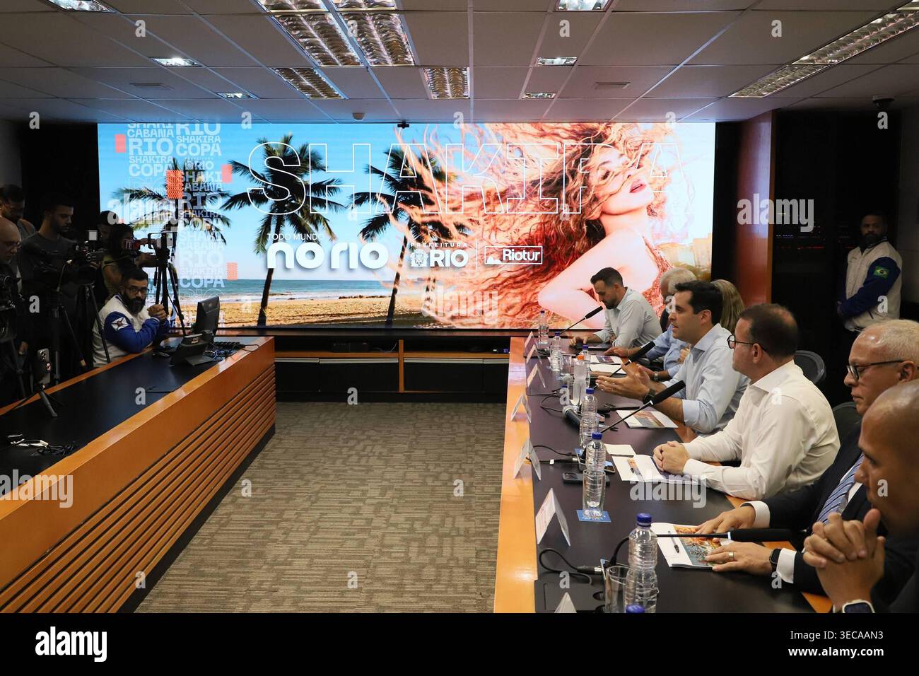 Presentation of the operational plan for the Everyone in the River ...