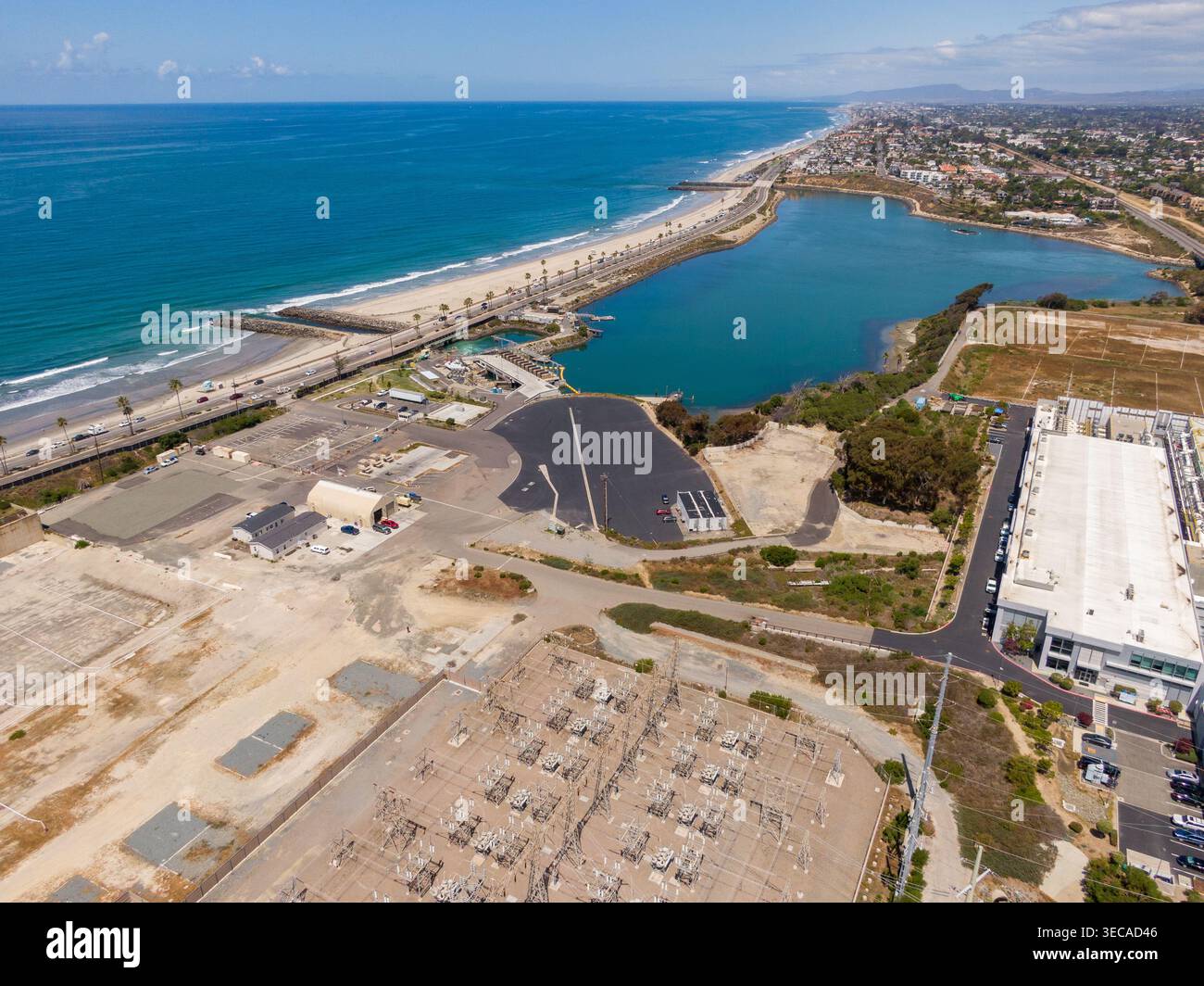 Seawater desalination plant hi-res stock photography and images - Alamy