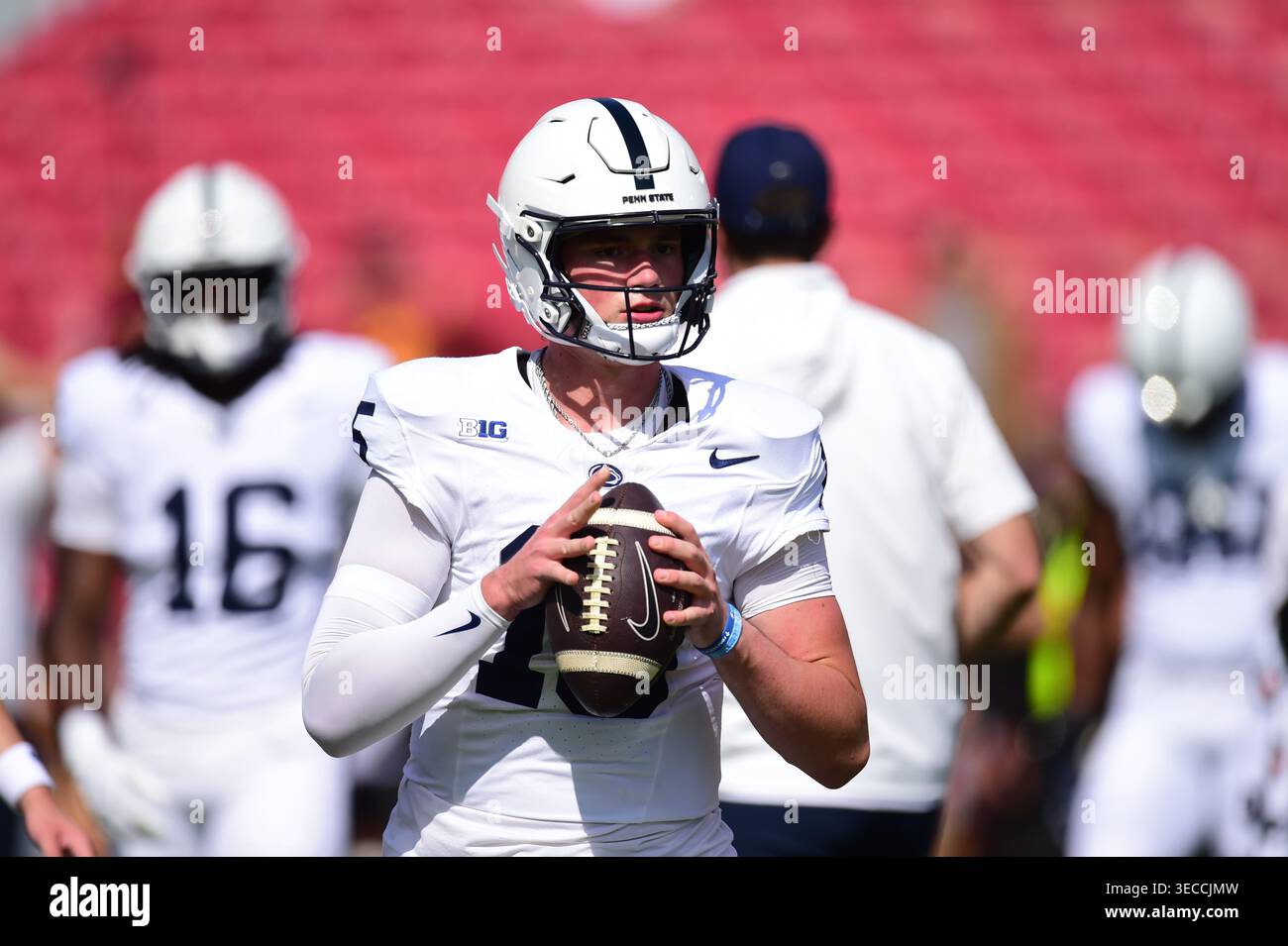 (FILE PHOTOS) former Penn State nittany lions quarterback (15) Drew ...