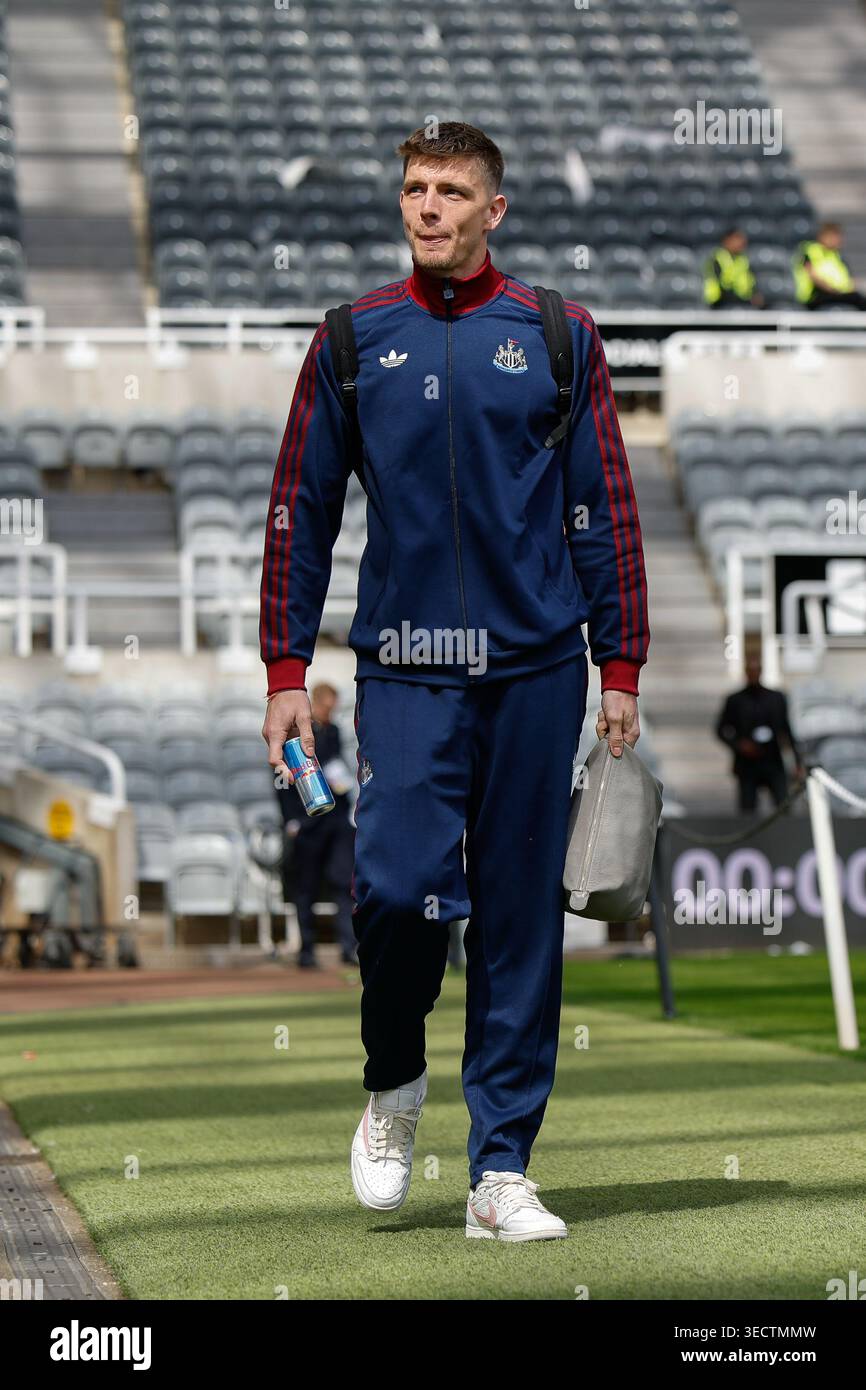 nick-pope-of-newcastle-united-arrives-for-todays-game-during-the