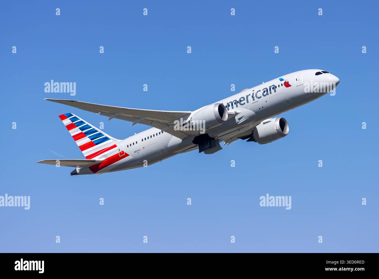 American airlines boeing 787 8 dreamliner hi-res stock photography