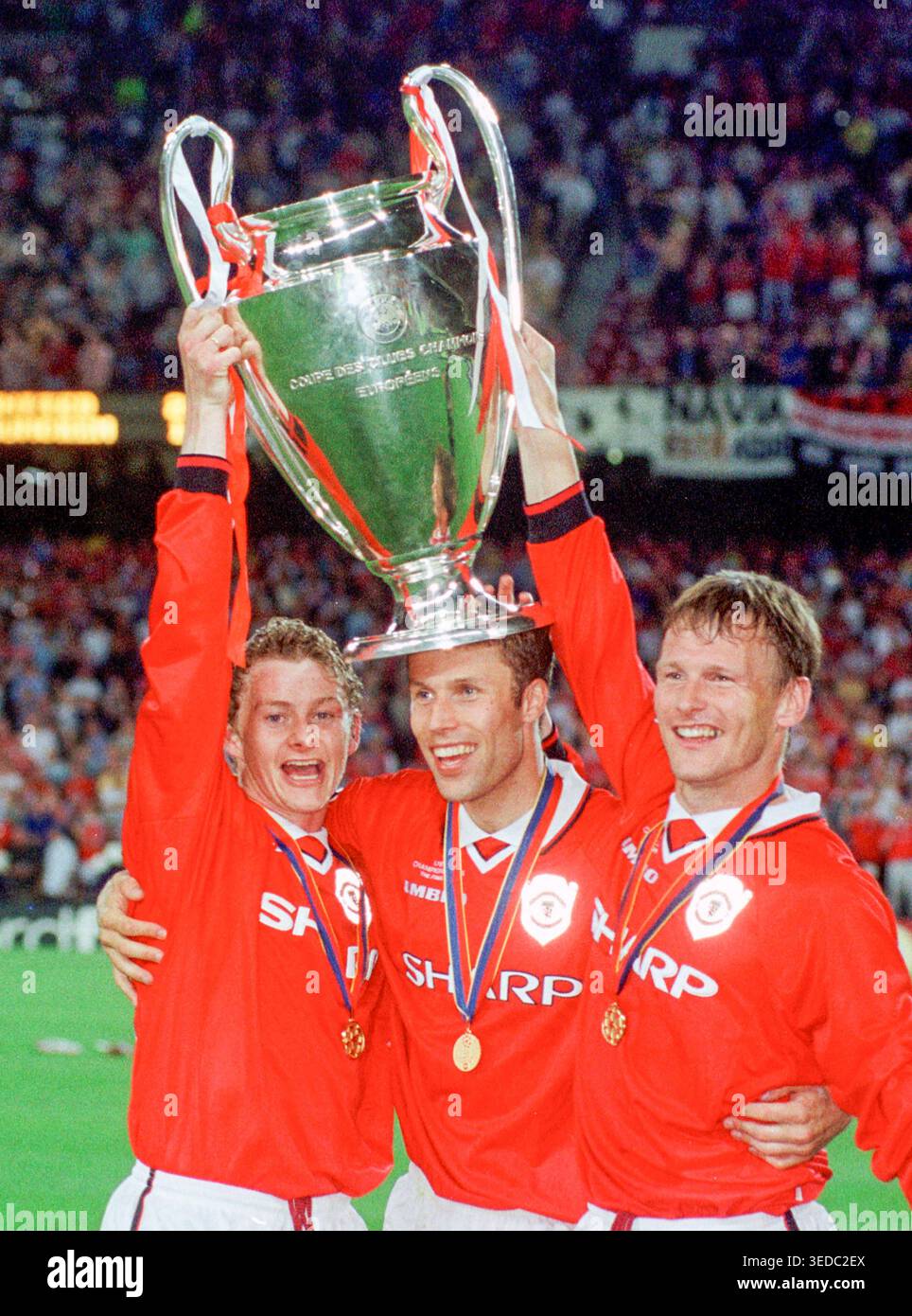 Ronny johnsen manchester united hi-res stock photography and