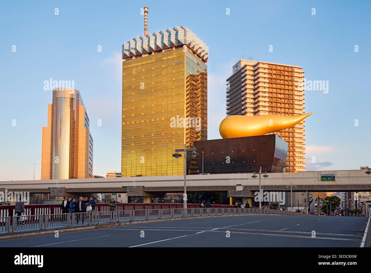 Asakusa asahi building sculpture hi-res stock photography and