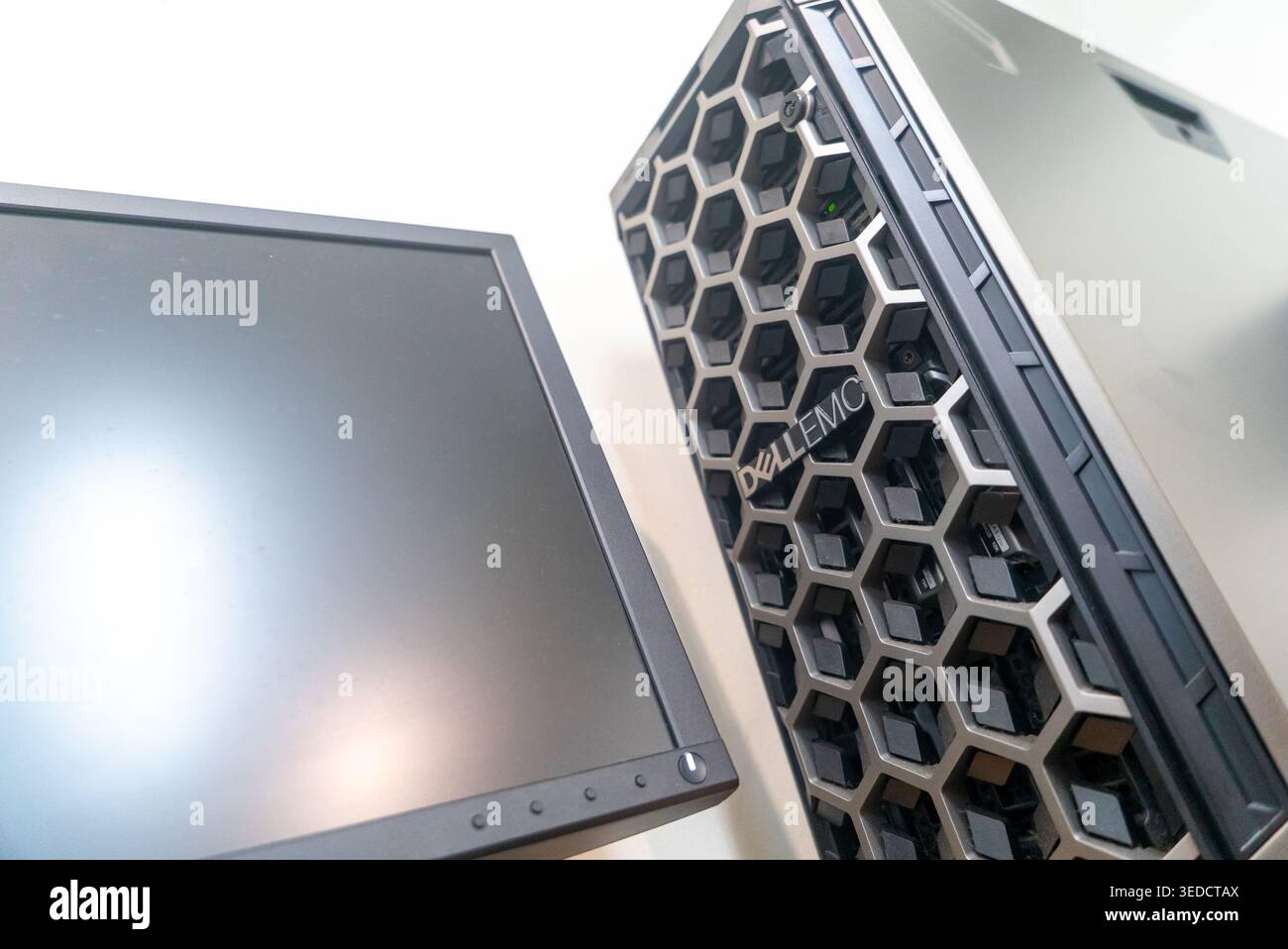 Desktop computer tower hi-res stock photography and images - Alamy