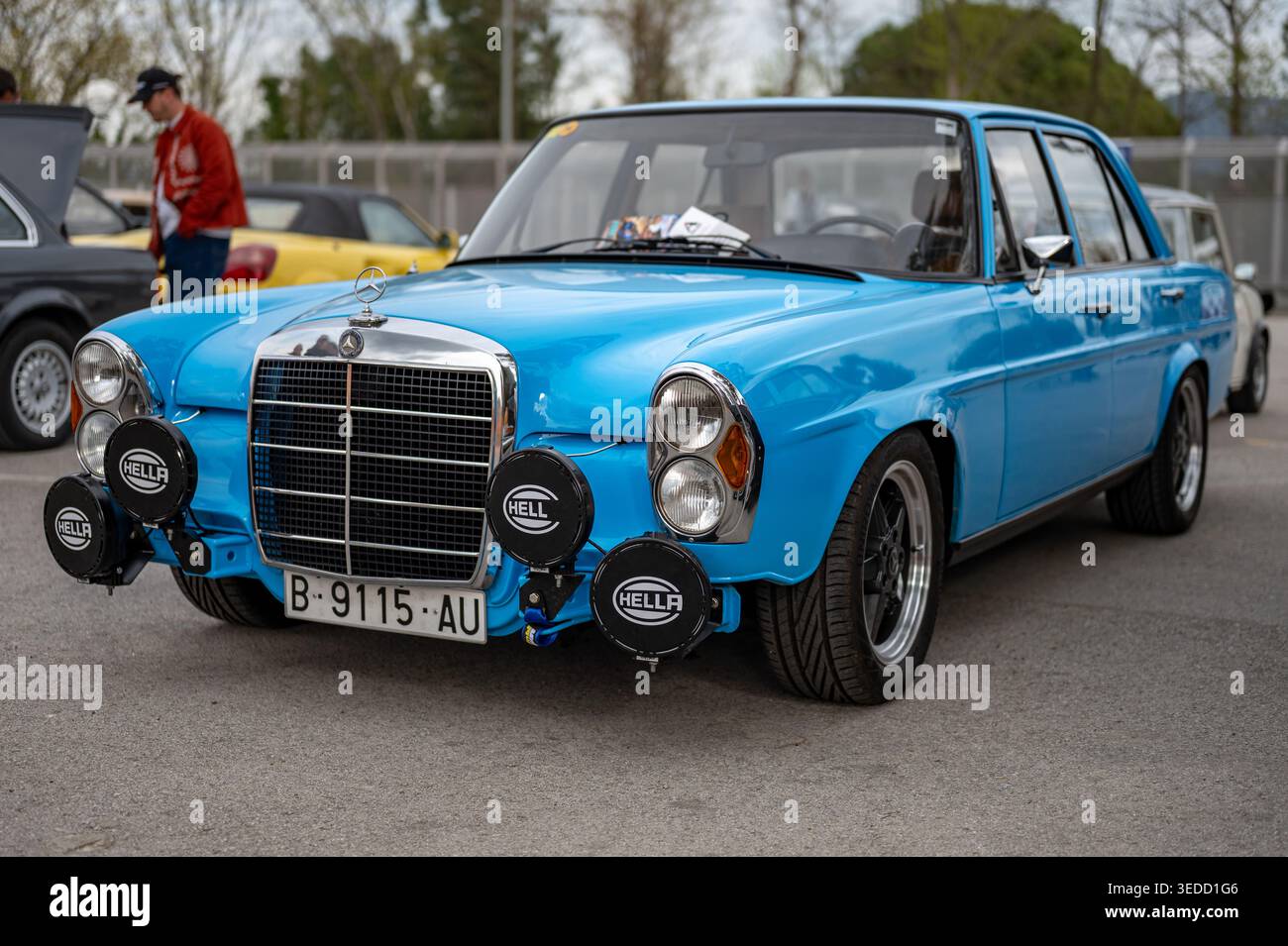 Mercedes benz w114 w115 hi-res stock photography and images - Alamy