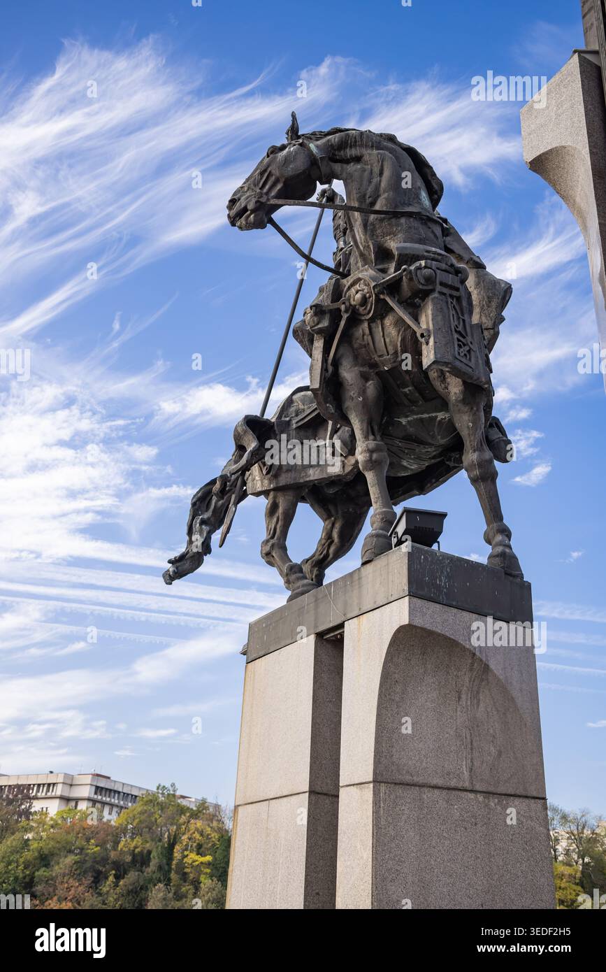 Veliko Tarnovo, Bulgaria. October 23, 2023. The Asenevtsi Monument honoring the uprising of Assen and Peter, by artists Kruм Damyanov, Boris Denev, an Stock Photo