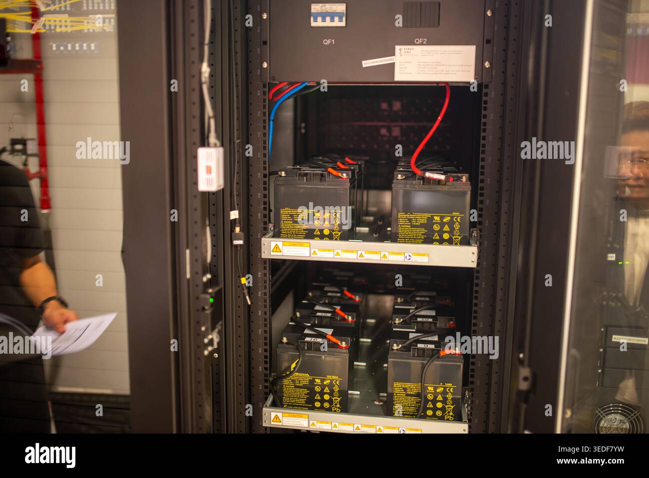 A detailed view of an energy storage system within a data center ...