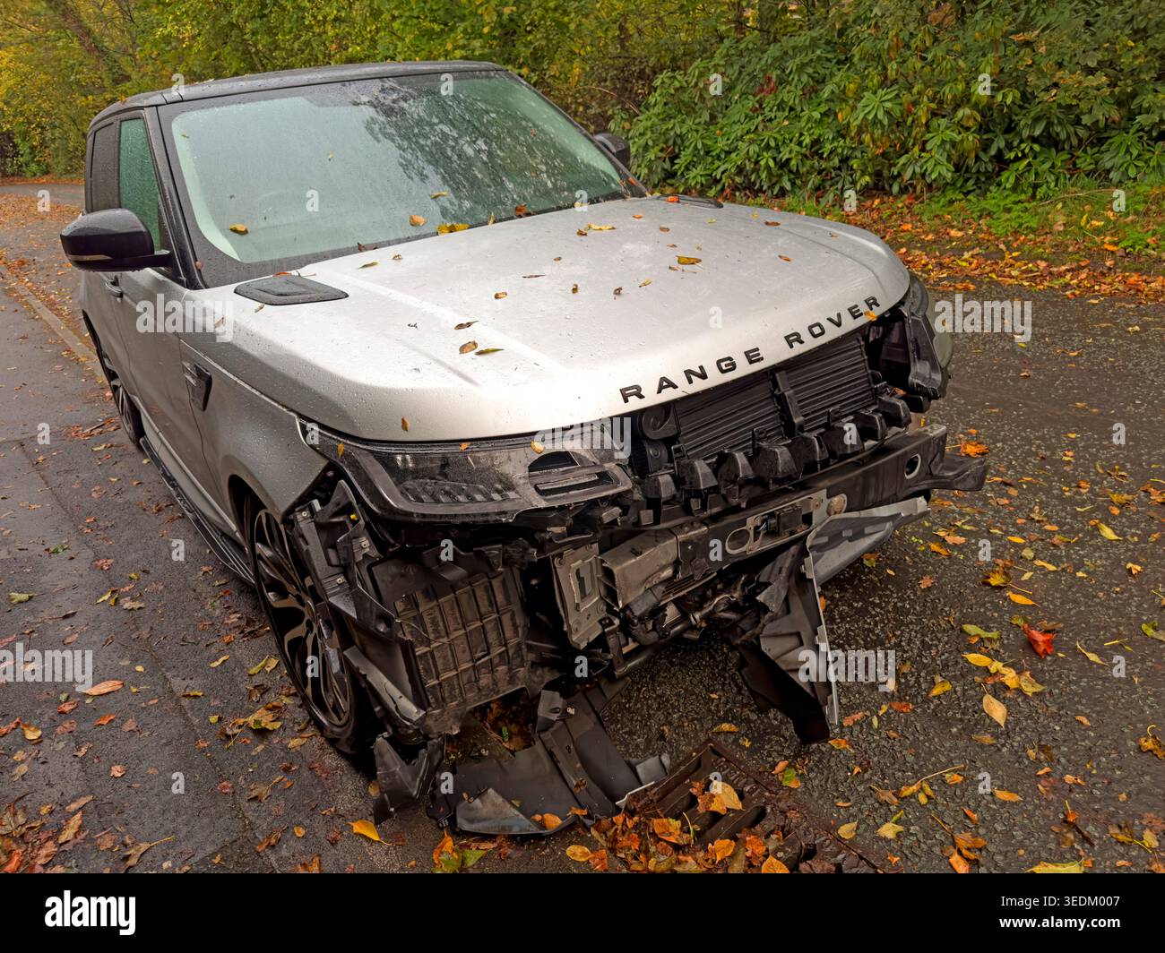 Range Rover crash Stock Photo